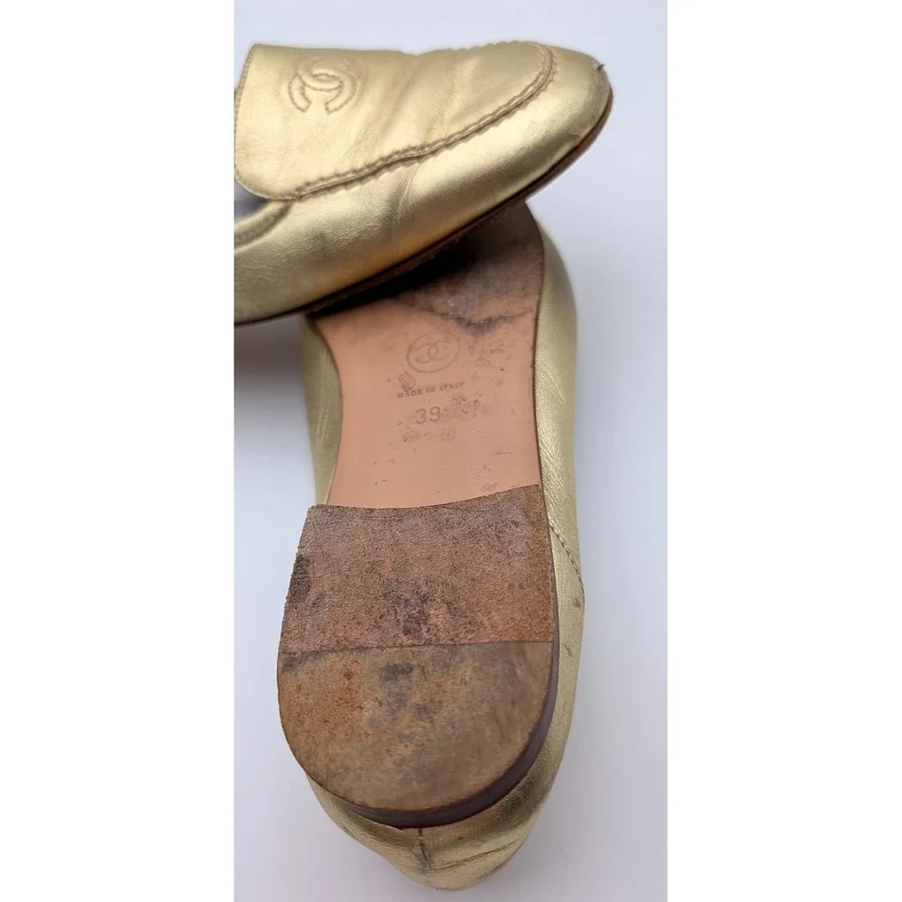 Chanel Gold Metallic Leather CC Logo Loafers Flats Made in Italy Size 39.5